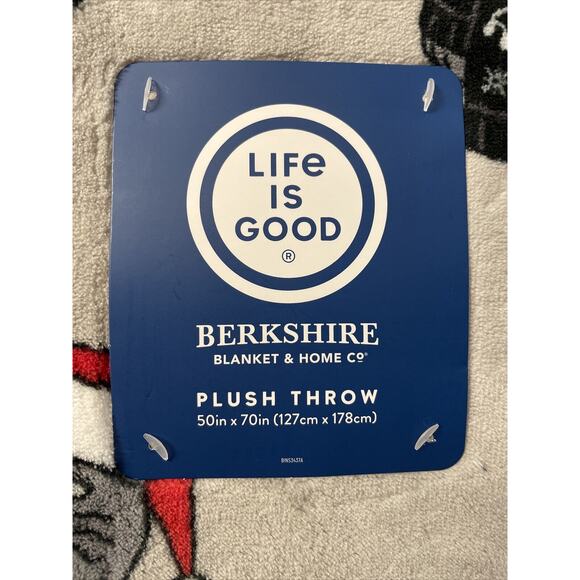 CHRISTMAS CATS in Hats & Fair Isle Sweaters LIFE IS GOOD 50X70 Throw Blanket Cat - Picture 2 of 8